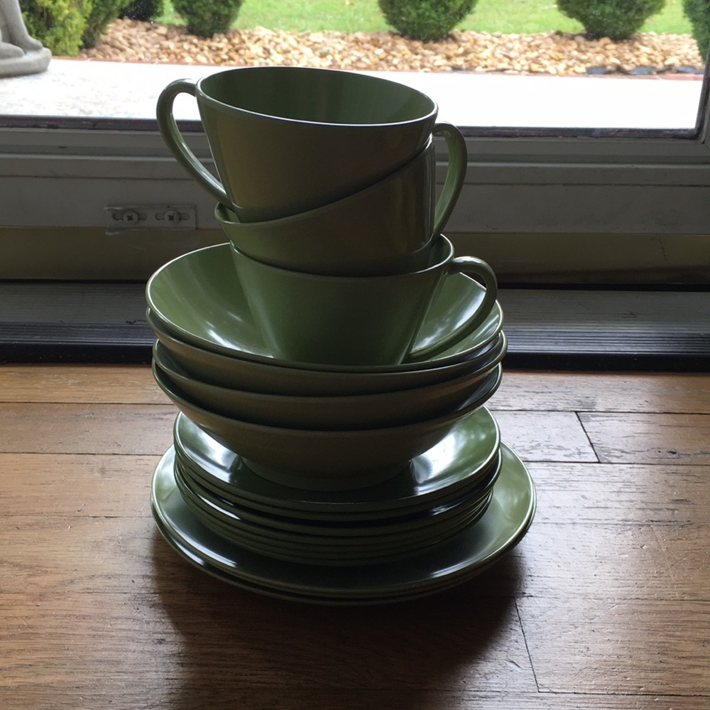Dish set - Picture 6 of 6